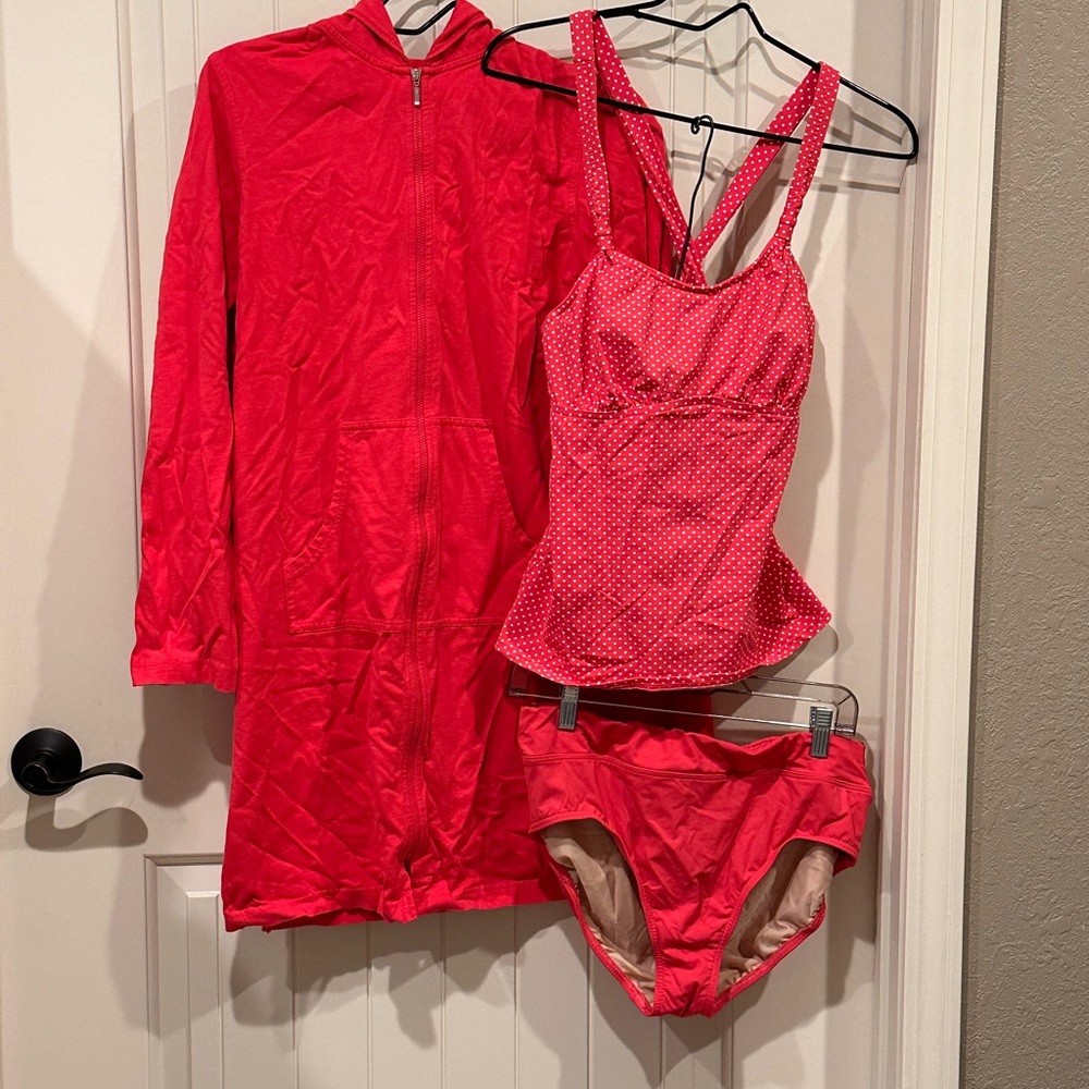 Land’s End Tankini 2 piece. Top 10L, Bottoms 14 and Cover Up L